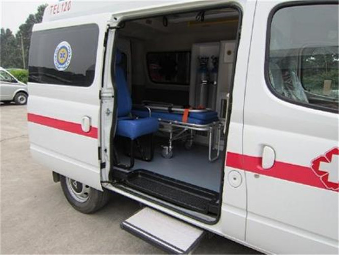 和平镇救护车出租服务案例7